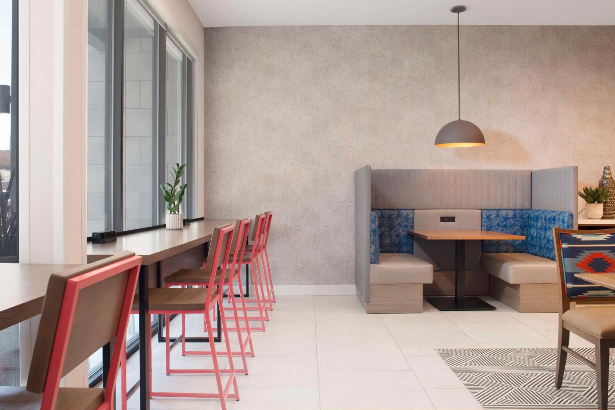 Home2 Suites By Hilton Albuquerque Airport Eksteriør billede